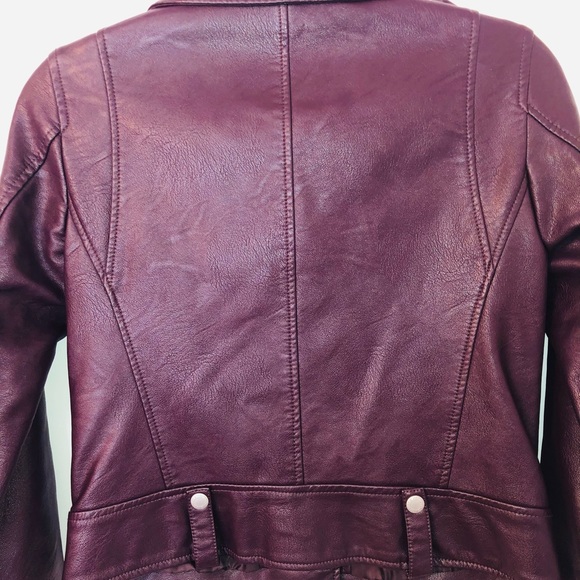 Levi’s vegan leather jacket (XS) - Picture 9 of 10